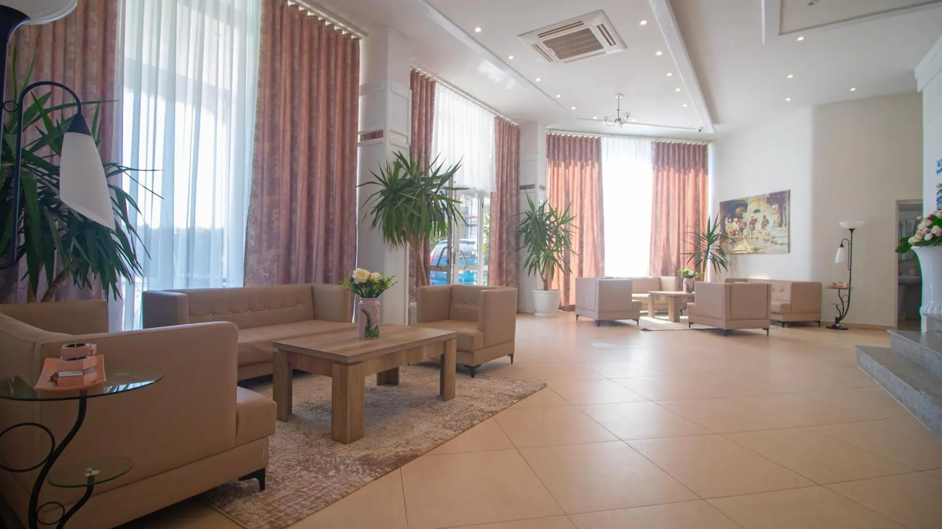 Hotel Princ Golem   Golem (Tirana)
