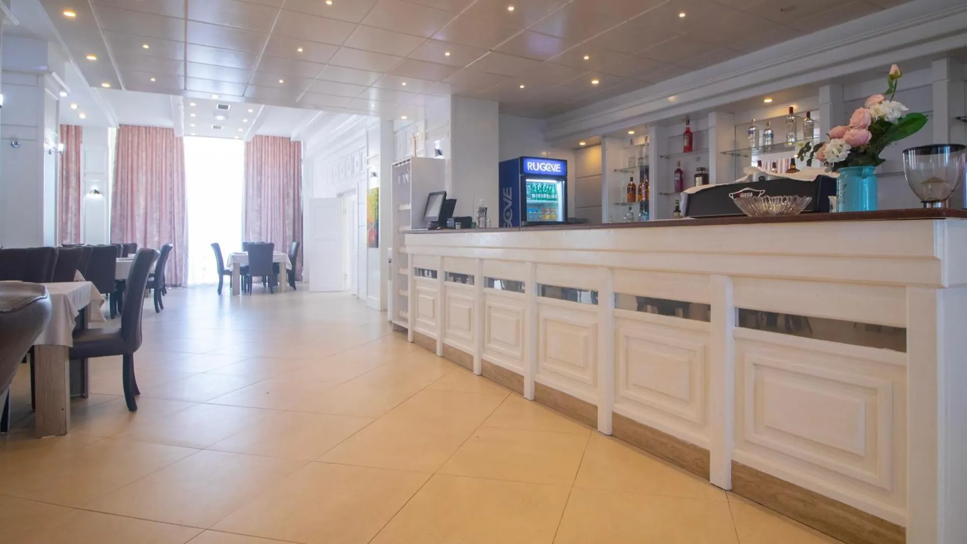 Hotel Princ Golem  3*, Golem (Tirana)