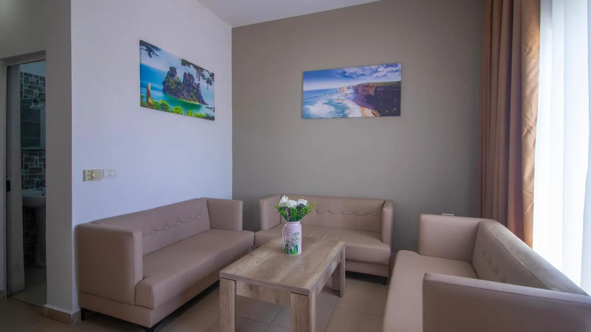 Hotel Princ Golem  3*, Golem (Tirana) Albania